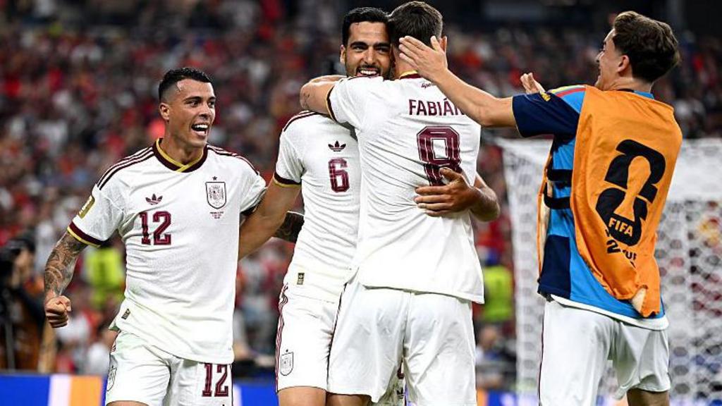 Spain players celebrate after beating Portugal 1-0 in the World Cup 2026 last 16